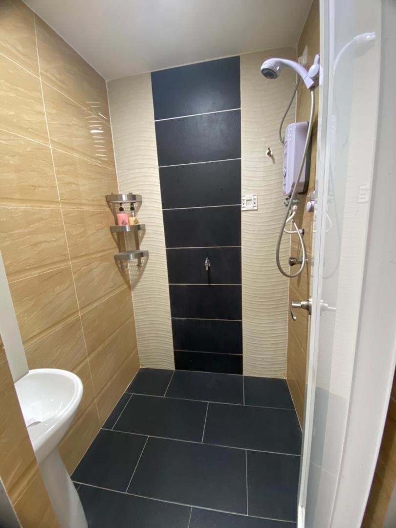 Asfa D Village - Resort - Homestay - Family Room Kemasik 외부 사진